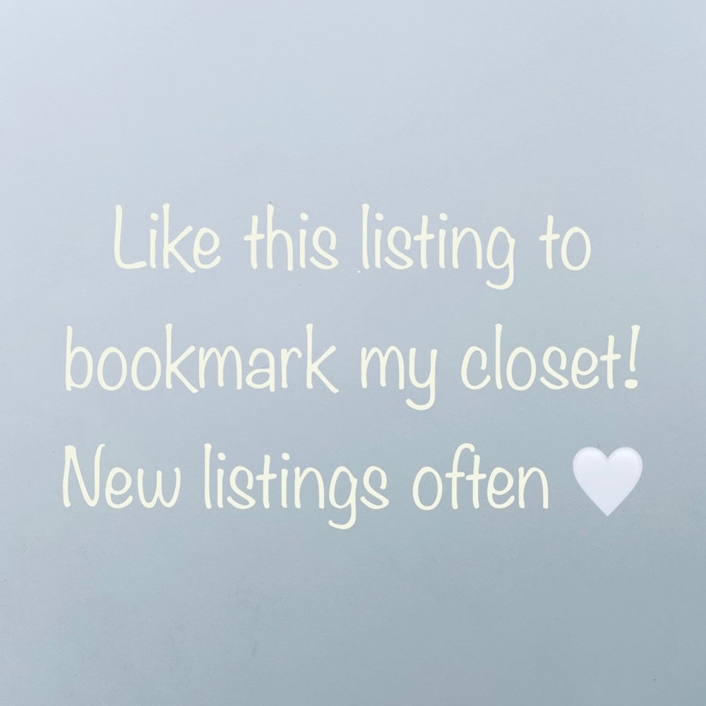 *Like this listing to book my closet*